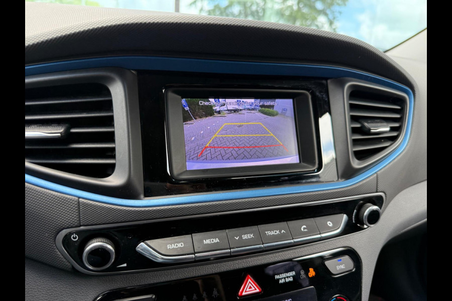 Hyundai IONIQ 1.6 GDi i-Motion - Automaat - Camera - Media - Parkeerhulp