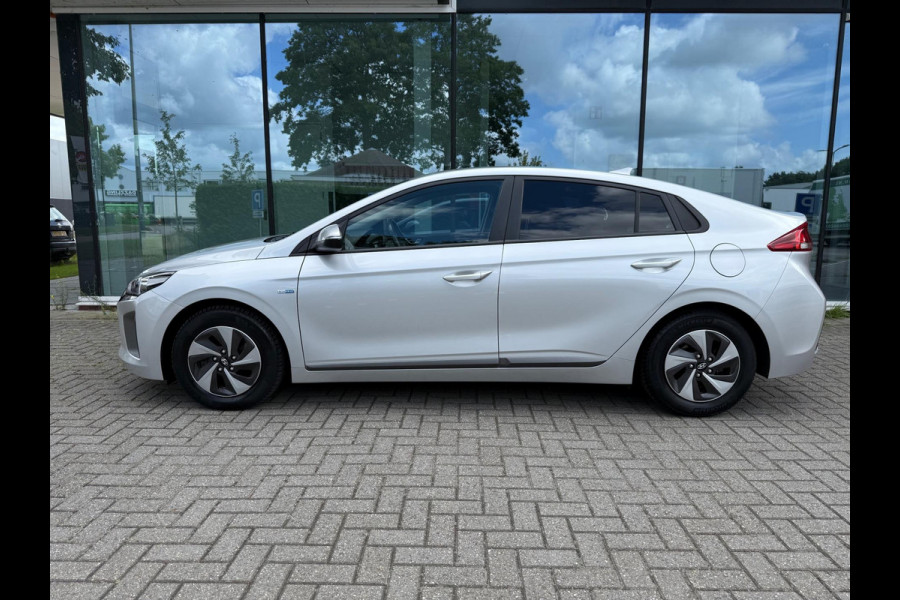 Hyundai IONIQ 1.6 GDi i-Motion - Automaat - Camera - Media - Parkeerhulp