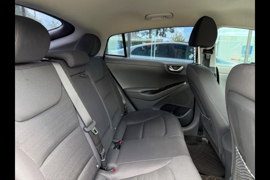 Hyundai IONIQ 1.6 GDi i-Motion - Automaat - Camera - Media - Parkeerhulp