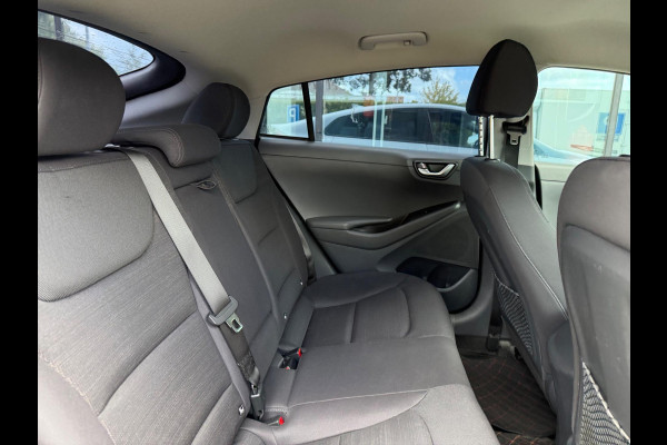 Hyundai IONIQ 1.6 GDi i-Motion - Automaat - Camera - Media - Parkeerhulp