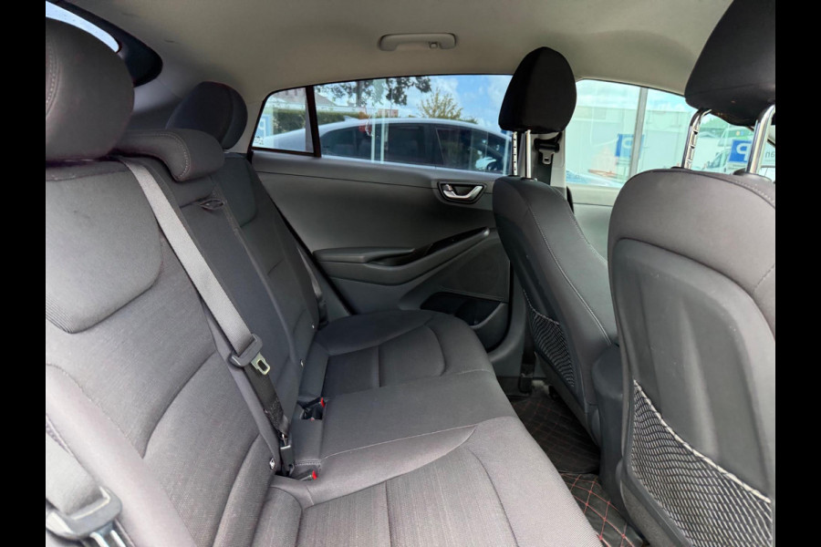 Hyundai IONIQ 1.6 GDi i-Motion - Automaat - Camera - Media - Parkeerhulp