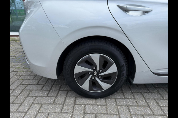 Hyundai IONIQ 1.6 GDi i-Motion - Automaat - Camera - Media - Parkeerhulp