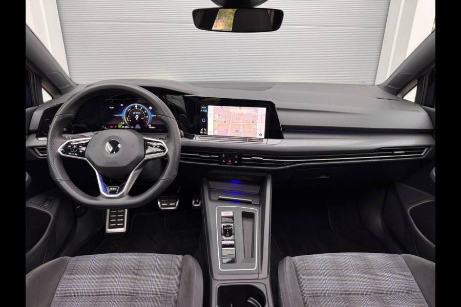 Volkswagen Golf 1.4 eHybrid GTE Pano/Matrix/HuD