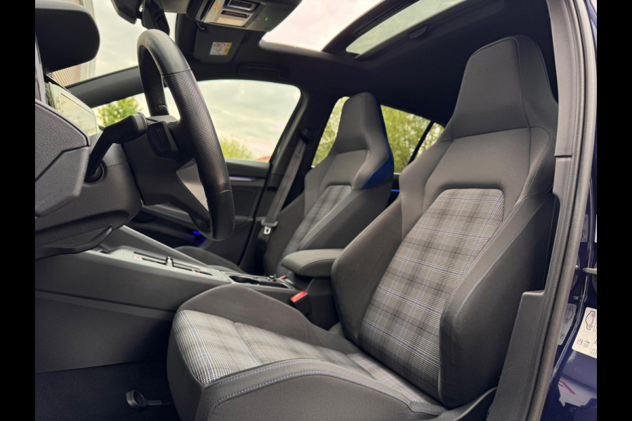 Volkswagen Golf 1.4 eHybrid GTE Pano/Matrix/HuD