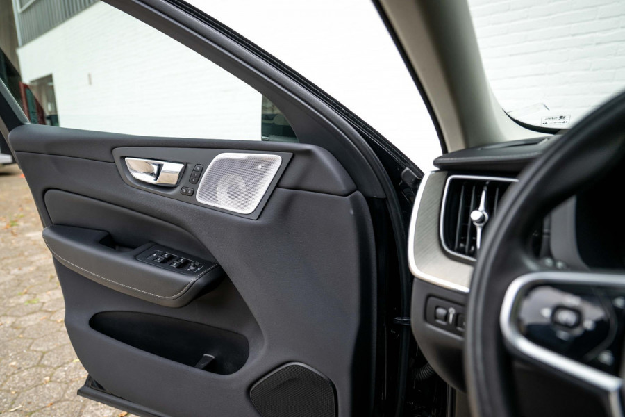 Volvo XC60 2.0 T6 AWD Inscription 398pk LONG RANGE Massage
