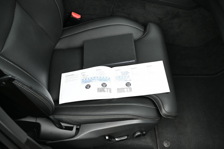 Volvo XC60 2.0 T6 AWD Inscription 398pk LONG RANGE Massage