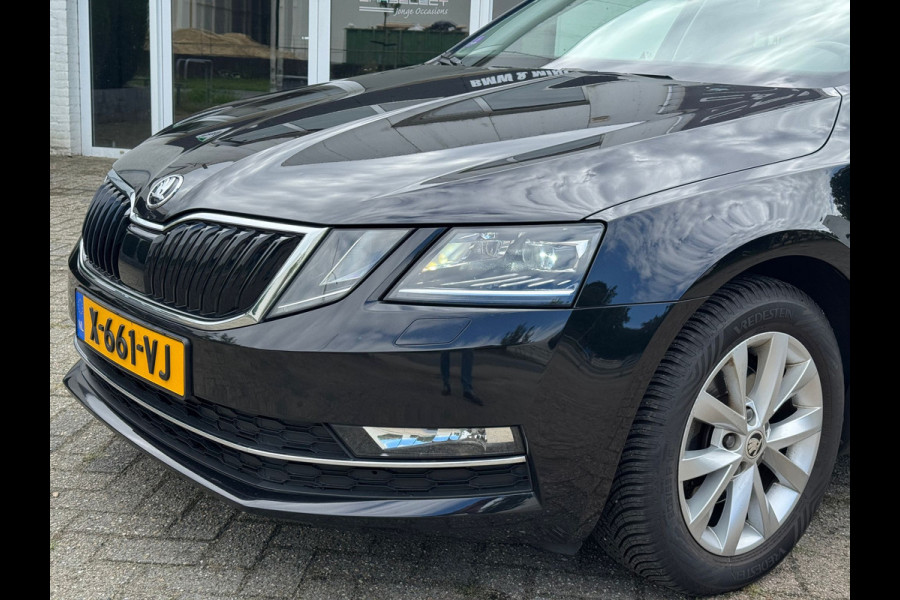 Škoda Octavia Combi 1.0 TSI Greentech Ambition Navigatie, Half Leder, Cruise control, stoelverwarming . Een proefrit levert het bewijs. Neem contact op en we maken een afspraak!