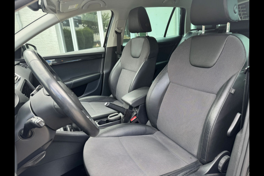 Škoda Octavia Combi 1.0 TSI Greentech Ambition Navigatie, Half Leder, Cruise control, stoelverwarming . Een proefrit levert het bewijs. Neem contact op en we maken een afspraak!