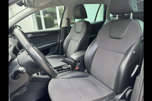 Škoda Octavia Combi 1.0 TSI Greentech Ambition Navigatie, Half Leder, Cruise control, stoelverwarming . Een proefrit levert het bewijs. Neem contact op en we maken een afspraak!