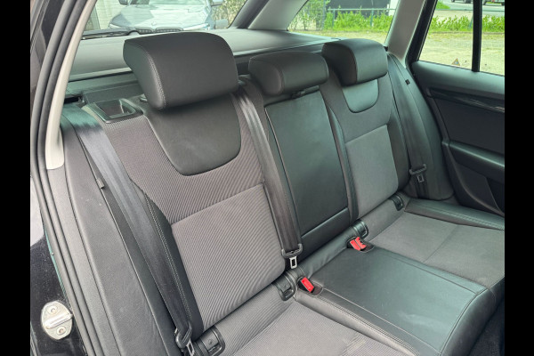 Škoda Octavia Combi 1.0 TSI Greentech Ambition Navigatie, Half Leder, Cruise control, stoelverwarming . Een proefrit levert het bewijs. Neem contact op en we maken een afspraak!
