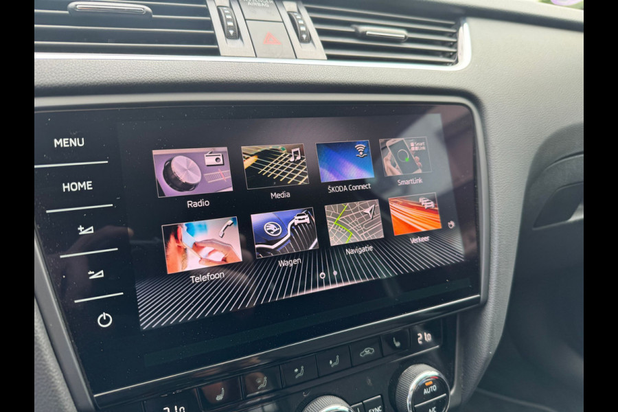 Škoda Octavia Combi 1.0 TSI Greentech Ambition Navigatie, Half Leder, Cruise control, stoelverwarming . Een proefrit levert het bewijs. Neem contact op en we maken een afspraak!