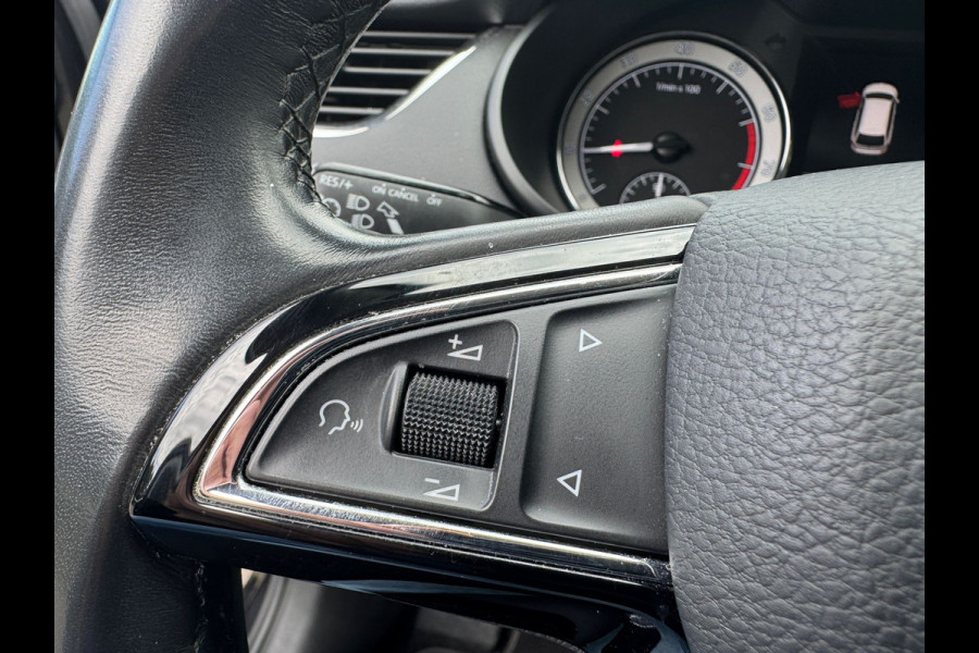 Škoda Octavia Combi 1.0 TSI Greentech Ambition Navigatie, Half Leder, Cruise control, stoelverwarming . Een proefrit levert het bewijs. Neem contact op en we maken een afspraak!