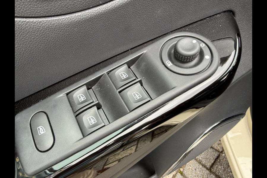 Renault Captur 0.9 TCe Xmod, NAP, Navi, Leder, Camera, All Season