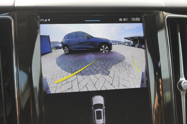 Volvo XC60 T8 455pk Autm. Plug-in hybrid AWD Plus Dark Long Range / Panoramisch schuif-kanteldak / lederen bekleding / 360 graden camera / 20" lichtmetalen velgen