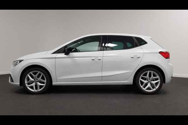 Seat Ibiza 1.0 TSI 110pk DSG FR | Climate Control | Parkeer sensoren | Verwarmde voorstoelen | DAB | Lichtmetalen velgen
