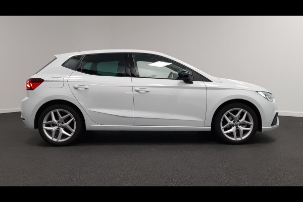 Seat Ibiza 1.0 TSI 110pk DSG FR | Climate Control | Parkeer sensoren | Verwarmde voorstoelen | DAB | Lichtmetalen velgen