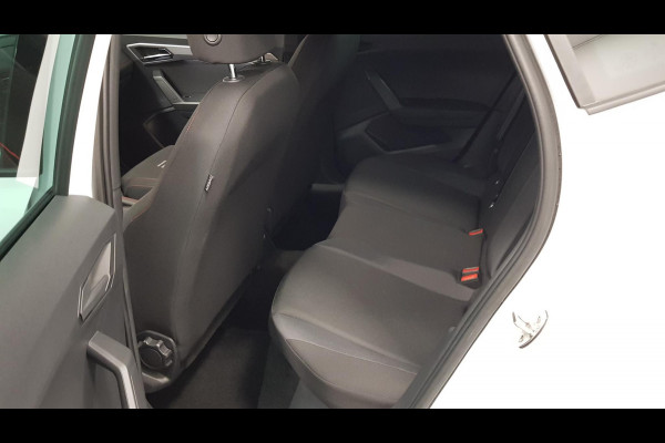Seat Ibiza 1.0 TSI 110pk DSG FR | Climate Control | Parkeer sensoren | Verwarmde voorstoelen | DAB | Lichtmetalen velgen