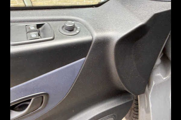 Opel Vivaro 1.6 CDTI L2H1 DC Edition 6 persoons MARGE/Navigatiesysteem/cruise control