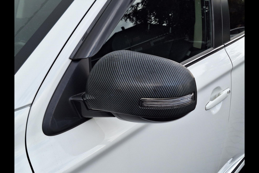 Mitsubishi Outlander 2.4 PHEV 4WD Intense | Leder, Navigatie, Stoelverwarming, Trekhaak