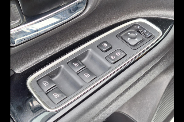 Mitsubishi Outlander 2.4 PHEV 4WD Intense | Leder, Navigatie, Stoelverwarming, Trekhaak