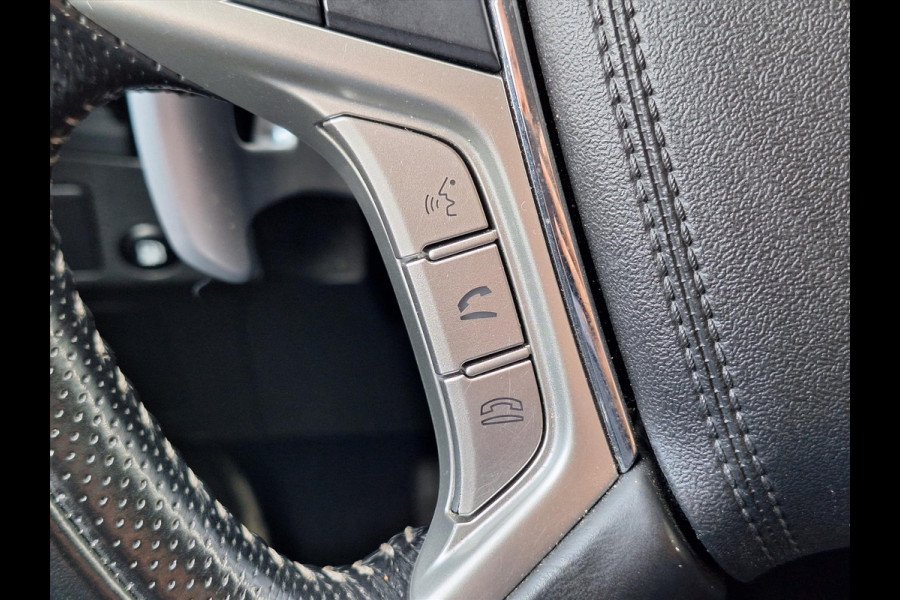 Mitsubishi Outlander 2.4 PHEV 4WD Intense | Leder, Navigatie, Stoelverwarming, Trekhaak