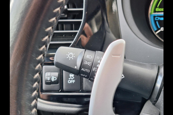 Mitsubishi Outlander 2.4 PHEV 4WD Intense | Leder, Navigatie, Stoelverwarming, Trekhaak