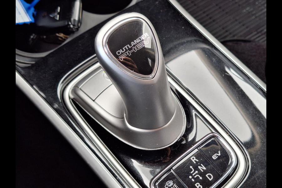 Mitsubishi Outlander 2.4 PHEV 4WD Intense | Leder, Navigatie, Stoelverwarming, Trekhaak