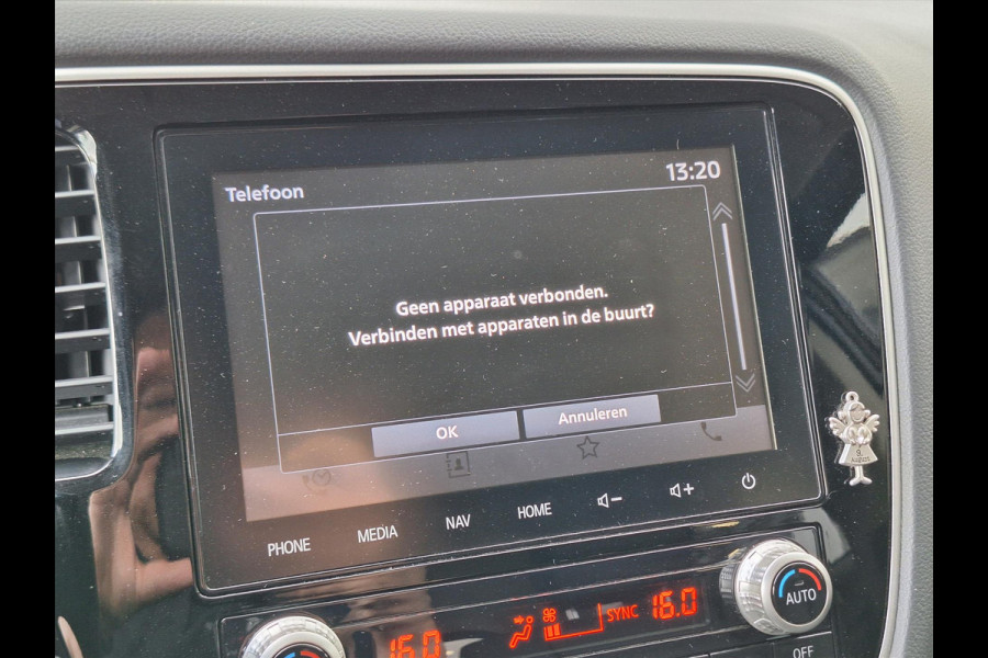 Mitsubishi Outlander 2.4 PHEV 4WD Intense | Leder, Navigatie, Stoelverwarming, Trekhaak