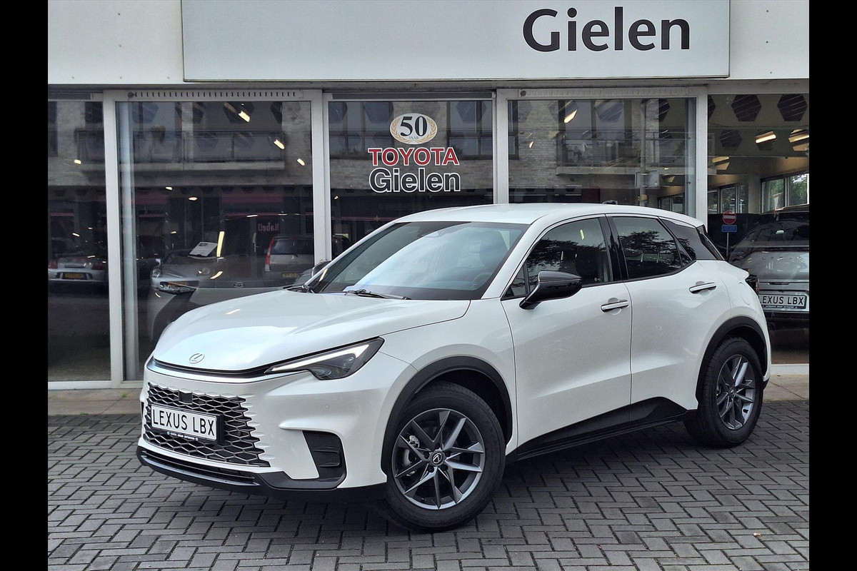 Lexus LBX 1.5 Comfort & Safety Pack | Dodehoekherkenning, Parkeersensoren, Keyless, Stoelverwarming Lexus LBX 1.5 Comfort & Safety Pack | Dodehoekherkenning, Parkeersensoren, Keyless, Stoelverwarming