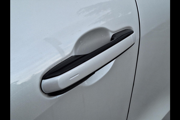 Lexus LBX 1.5 Comfort & Safety Pack | Dodehoekherkenning, Parkeersensoren, Keyless, Stoelverwarming