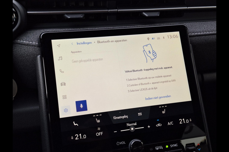 Lexus LBX 1.5 Comfort & Safety Pack | Dodehoekherkenning, Parkeersensoren, Keyless, Stoelverwarming