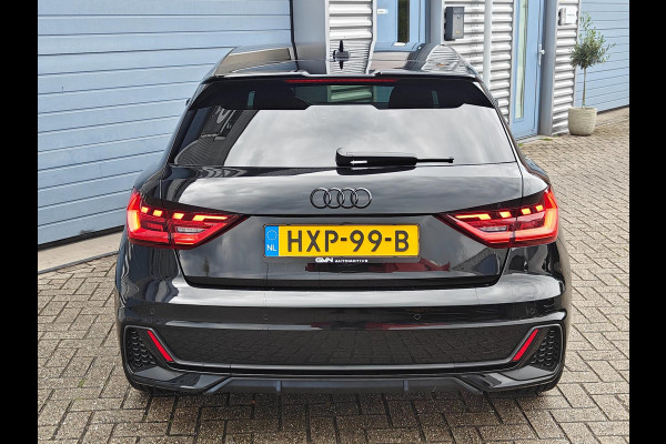 Audi A1 30 TFSI S edition | 2023 | RS6 velgen | Black on Black | LED Matrix | Keyless | CarPlay | Privacy glass