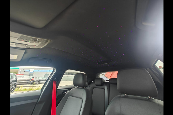 Audi A1 30 TFSI S edition | 2023 | RS6 velgen | Black on Black | LED Matrix | Keyless | CarPlay | Privacy glass