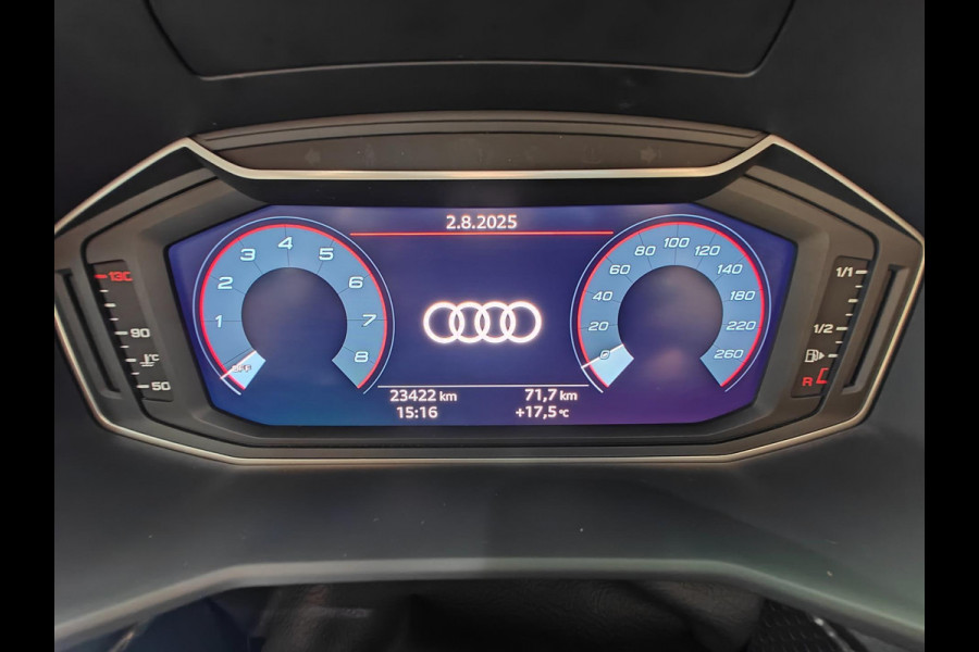 Audi A1 30 TFSI S edition | 2023 | RS6 velgen | Black on Black | LED Matrix | Keyless | CarPlay | Privacy glass