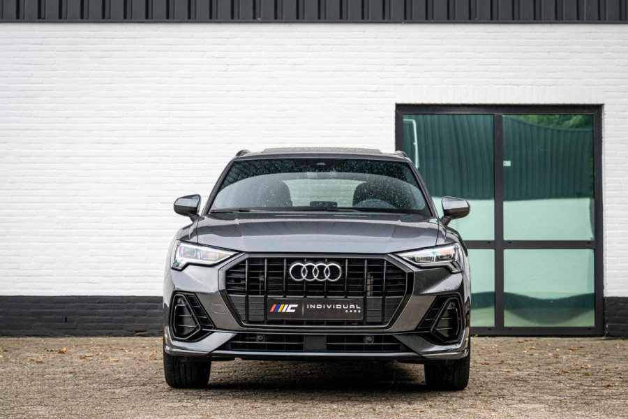 Audi Q3 45 TFSI e S-Line ACC Panorama Keyless Black Optic