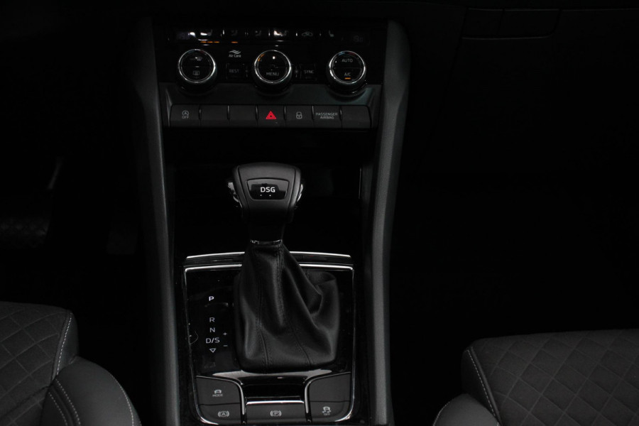 Škoda Kodiaq 1.5 TSI 150pk DSG Ambition 7 persoons | Navigatie | Climate control | Cruise control | Camera | Lichtmetalen velgen | Parkeer sensoren | Stoelverwarming voor
