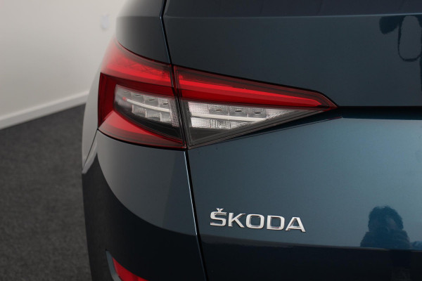 Škoda Kodiaq 1.5 TSI 150pk DSG Ambition 7 persoons | Navigatie | Climate control | Cruise control | Camera | Lichtmetalen velgen | Parkeer sensoren | Stoelverwarming voor