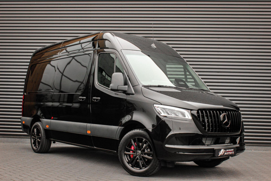 Mercedes-Benz Sprinter 319CDI L2H2 RWD 190PK FULL BLACK JB- EDITION / 3500KG / NEW / DIRECT RIJDEN / NAVIGATIE / PDC / FULL / LED