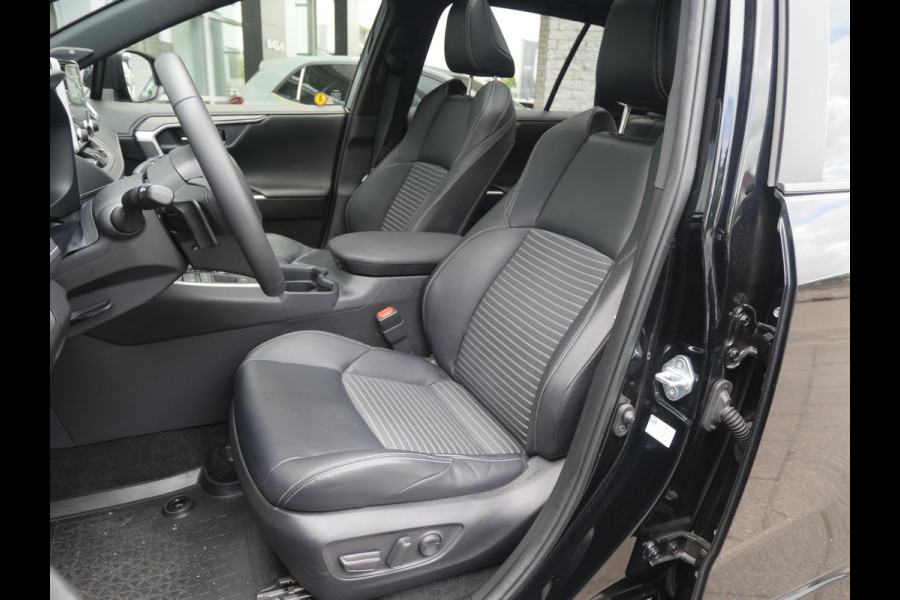 Toyota RAV4 2.5 Hybrid Black Edition | Cruise | Clima | 360° camera | navi | Schuif-kanteldak | Stoelverwarming |
