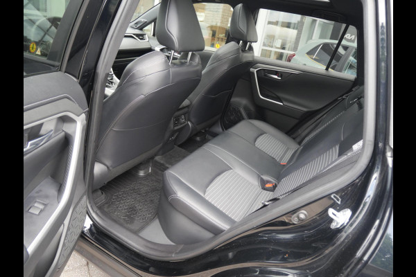 Toyota RAV4 2.5 Hybrid Black Edition | Cruise | Clima | 360° camera | navi | Schuif-kanteldak | Stoelverwarming |