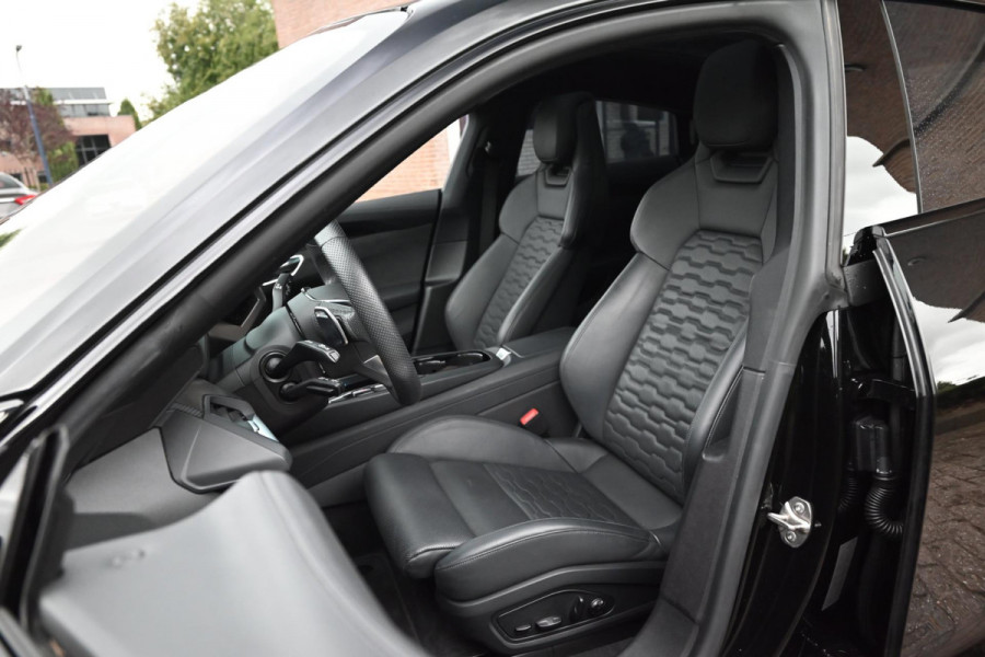 Audi e-tron GT GT 93 kWh 476 PK 1e Eig Dealer o.h Full Option Pano Carbon B&0 Adaptive Keyless 21''