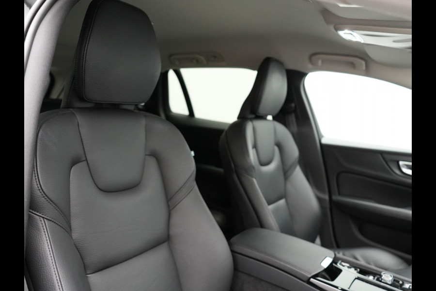 Volvo V60 T6 AWD Inscription Plug In Hybrid 340pk | PHEV | Trekhaak af Fabriek | 360 Camera |  Lederen sportstoelen Memory | Carplay | Keyless | Navigatie | Virtual | DAB |