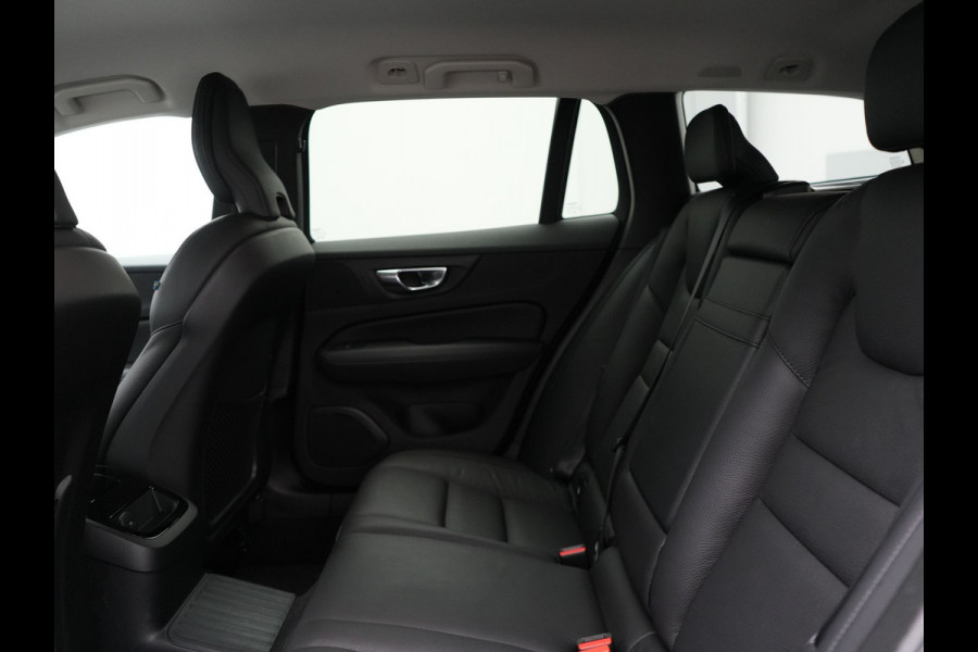 Volvo V60 T6 AWD Inscription Plug In Hybrid 340pk | PHEV | Trekhaak af Fabriek | 360 Camera |  Lederen sportstoelen Memory | Carplay | Keyless | Navigatie | Virtual | DAB |
