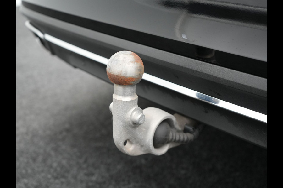 Volvo V60 T6 AWD Inscription Plug In Hybrid 340pk | PHEV | Trekhaak af Fabriek | 360 Camera |  Lederen sportstoelen Memory | Carplay | Keyless | Navigatie | Virtual | DAB |