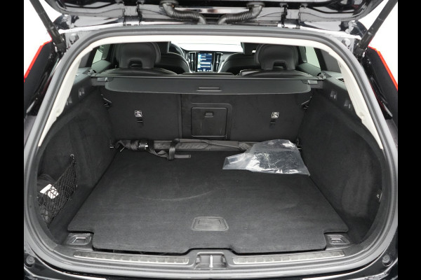 Volvo V60 T6 AWD Inscription Plug In Hybrid 340pk | PHEV | Trekhaak af Fabriek | 360 Camera |  Lederen sportstoelen Memory | Carplay | Keyless | Navigatie | Virtual | DAB |