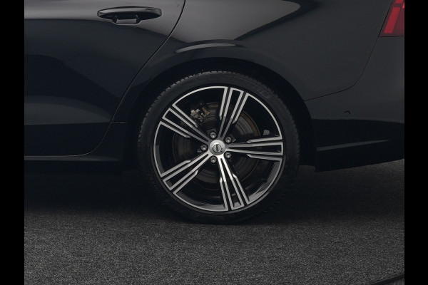 Volvo V60 T6 AWD Inscription Plug In Hybrid 340pk | PHEV | Trekhaak af Fabriek | 360 Camera |  Lederen sportstoelen Memory | Carplay | Keyless | Navigatie | Virtual | DAB |