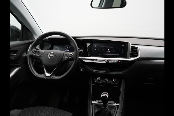 Opel Grandland Turbo Business Elegance 131pk | Camera | Cruise Control | Lederen Sportstoelen Verwarmd | Park Assist | Apple Carplay | Verwarmd Stuur | Navigatie | Virtual | DAB |