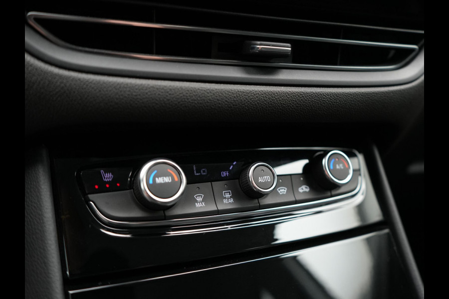 Opel Grandland Turbo Business Elegance 131pk | Camera | Cruise Control | Lederen Sportstoelen Verwarmd | Park Assist | Apple Carplay | Verwarmd Stuur | Navigatie | Virtual | DAB |