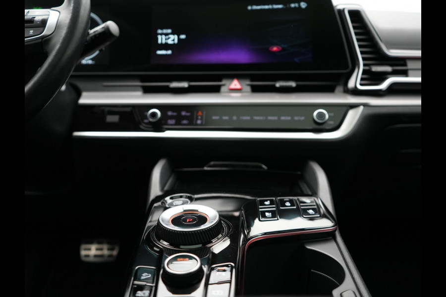 Kia Sportage T-GDi AWD GT-Line Plug In Hybrid 266pk Dealer O.H PHEV | Panodak | Adaptive Cruise | Alcantara Sportstoelen Memory & Ventilatie | Harman Kardon | Navigatie | Verwarmde Stuur & Stoel | Apple Carplay | Virtual | DAB |