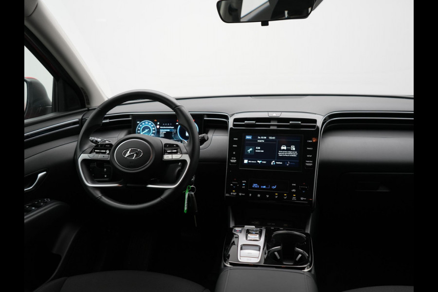 Hyundai Tucson T-GDI Comfort 4WD Plug In Hybrid 266pk Dealer O.H PHEV | Camera | Cruise Control | Apple Carplay | Virtual | DAB | Lane Assist | Navigatie |